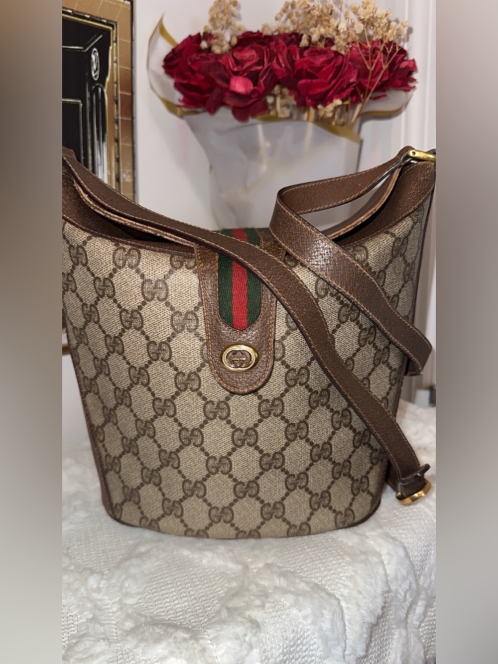 Authentic Gucci GG Supreme Bucket bag - Picture 7 of 16